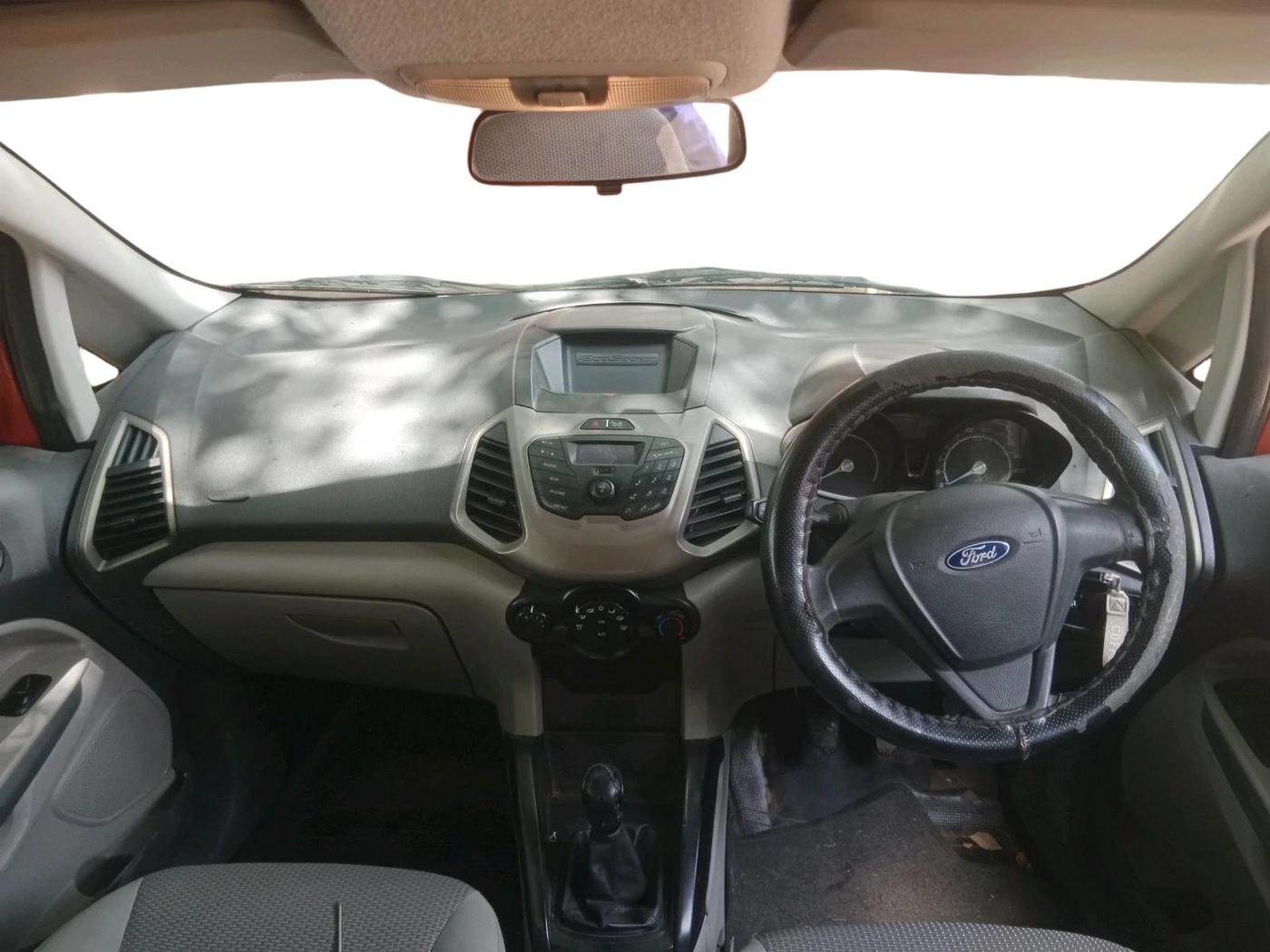 2014 Ford Ecosport AMBIENTE 1.5L DIESEL, Diesel, Manual, 1,27,010 km, interior