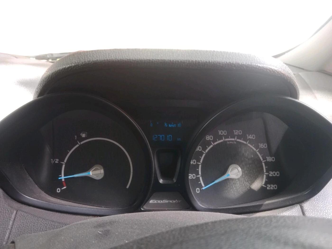 2014 Ford Ecosport AMBIENTE 1.5L DIESEL, Diesel, Manual, 1,27,010 km, interior