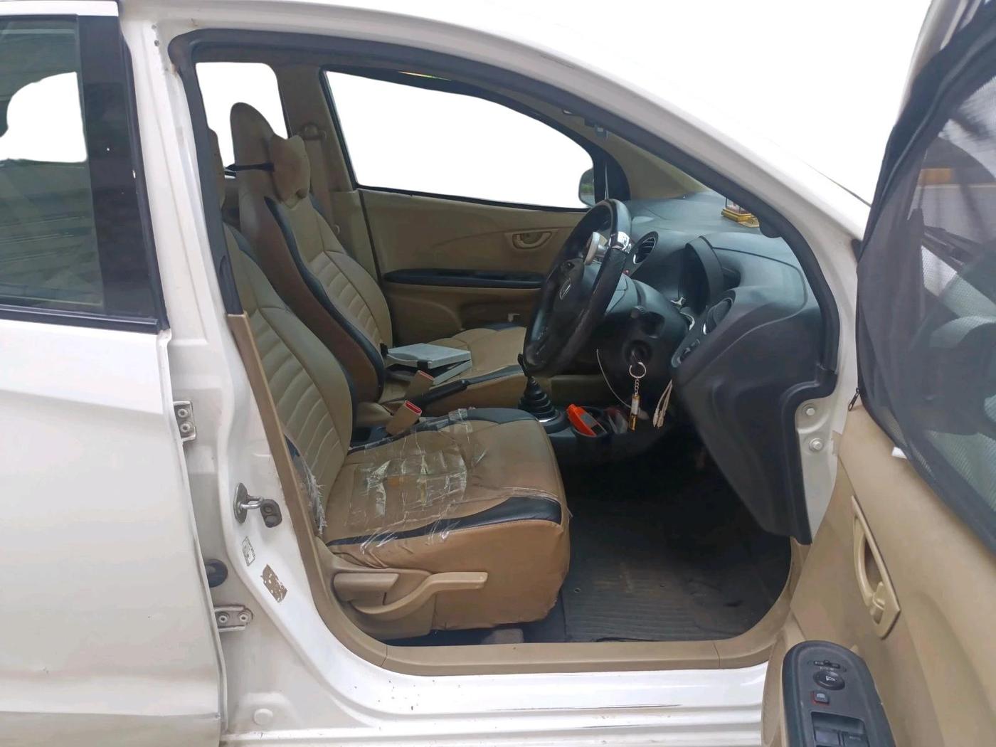 2014 Honda Amaze 1.5L I-DTEC S, Diesel, Manual, 77,738 km, interior