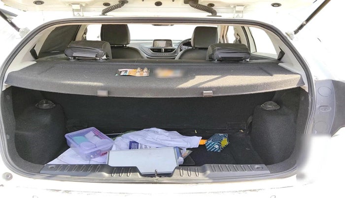 2024 Tata ALTROZ XZ PETROL, Petrol, Manual, 31,761 km, exterior