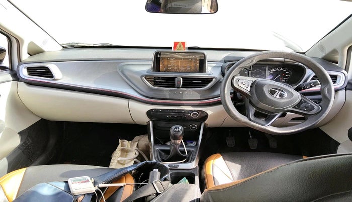 2024 Tata ALTROZ XZ PETROL, Petrol, Manual, 31,761 km, interior