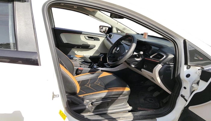 2024 Tata ALTROZ XZ PETROL, Petrol, Manual, 31,761 km, interior