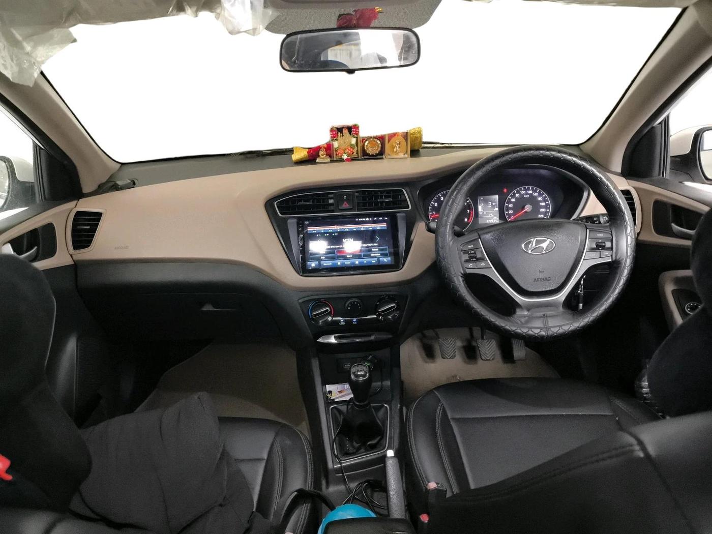 2019 Hyundai Elite i20 MAGNA PLUS 1.2, CNG, Manual, 1,09,934 km, interior