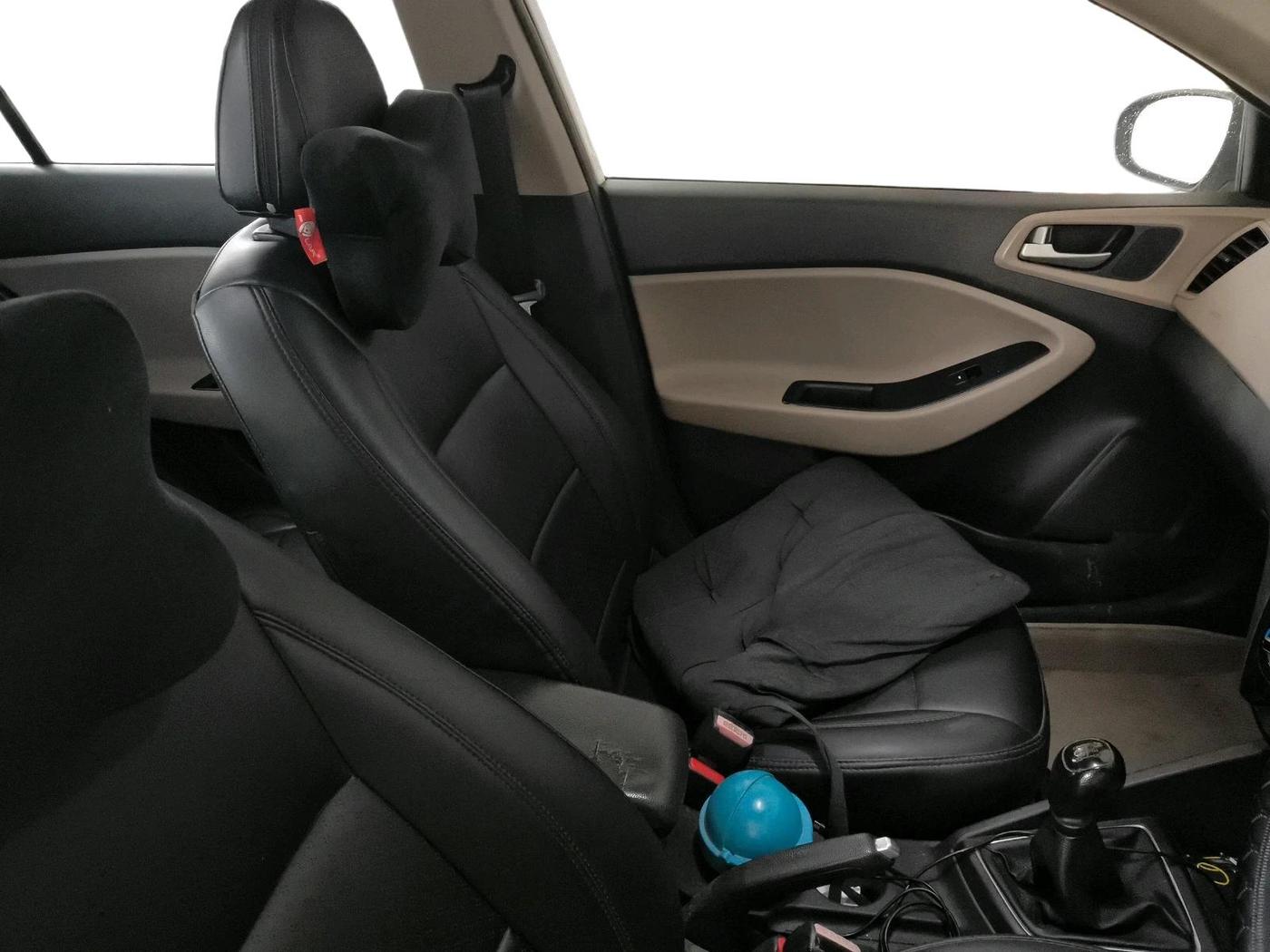 2019 Hyundai Elite i20 MAGNA PLUS 1.2, CNG, Manual, 1,09,934 km, interior