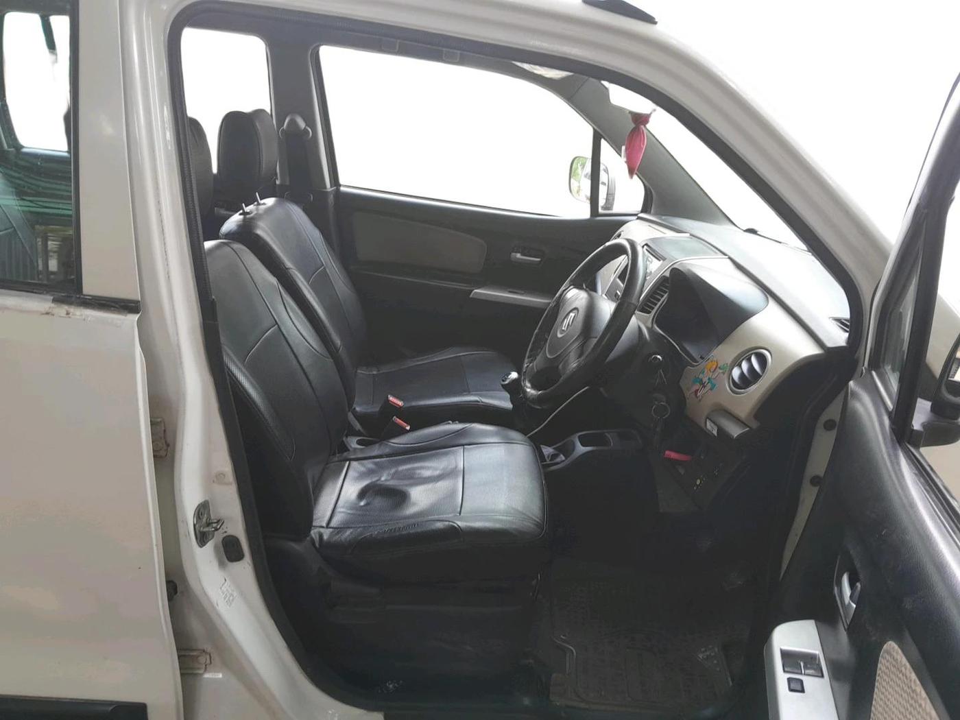 2017 Maruti Wagon R 1.0 LXI CNG, CNG, Manual, 1,28,228 km, interior