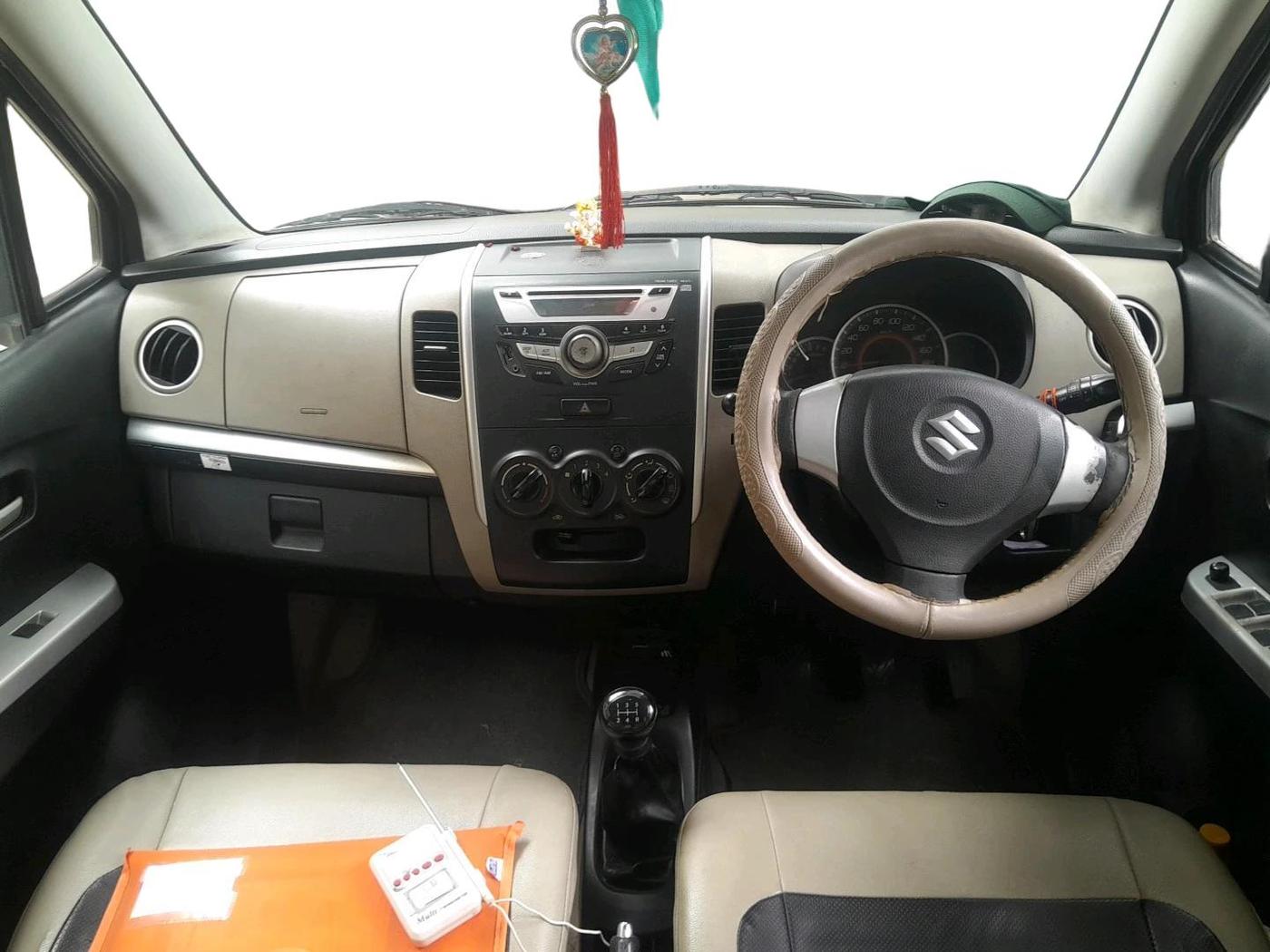2015 Maruti Wagon R 1.0 VXI, CNG, Manual, 1,75,419 km, interior