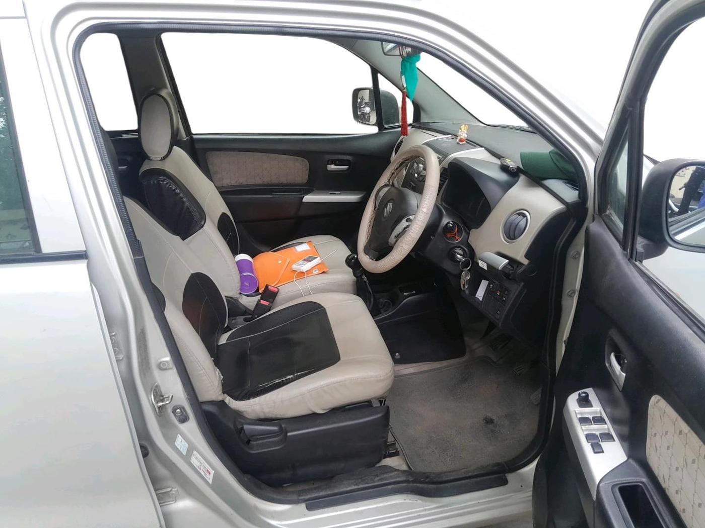 2015 Maruti Wagon R 1.0 VXI, CNG, Manual, 1,75,419 km, interior