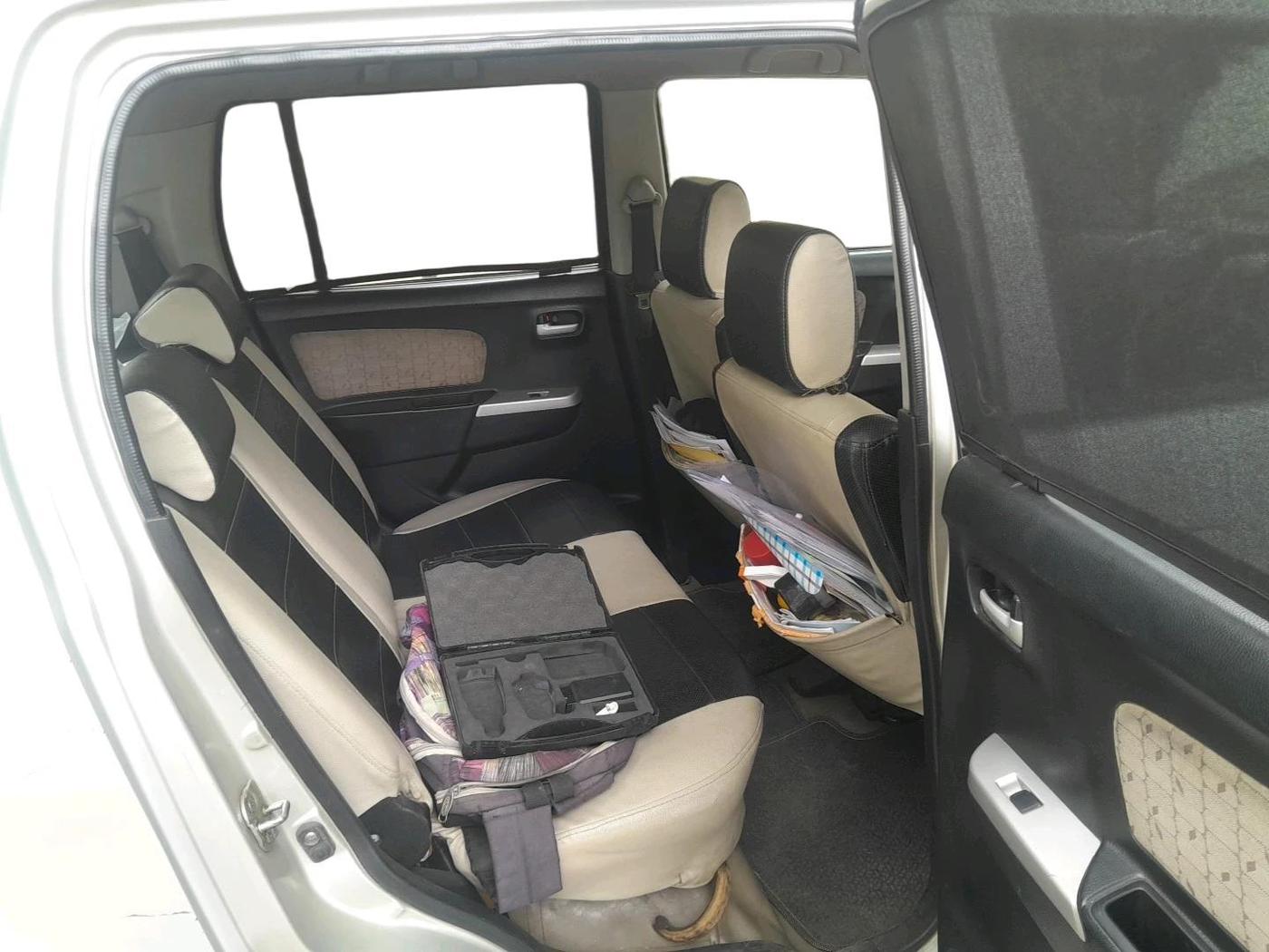 2015 Maruti Wagon R 1.0 VXI, CNG, Manual, 1,75,419 km, interior