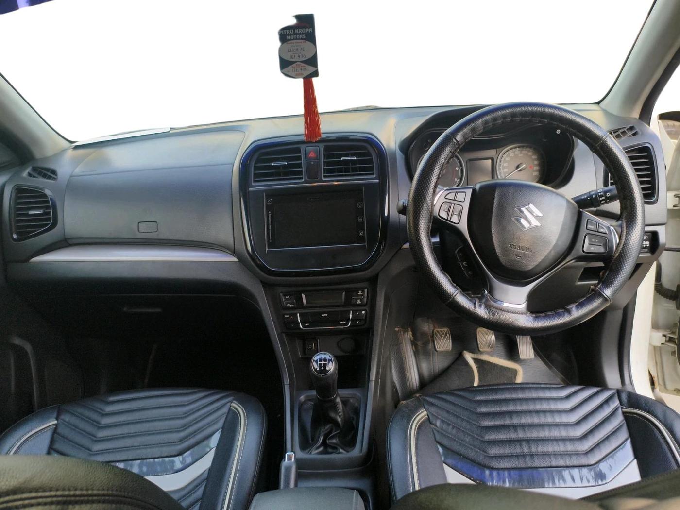 2017 Maruti Vitara Brezza ZDI PLUS, Diesel, Manual, 1,64,092 km, interior