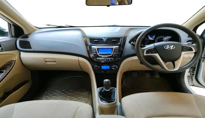 2011 Hyundai Verna FLUIDIC 1.6 VTVT EX, Petrol, Manual, 32,565 km, interior