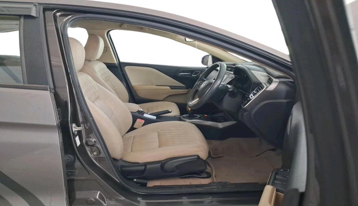 2022 Honda City 1.5L I-VTEC V MT 5TH GEN, Petrol, Manual, 86,039 km, interior