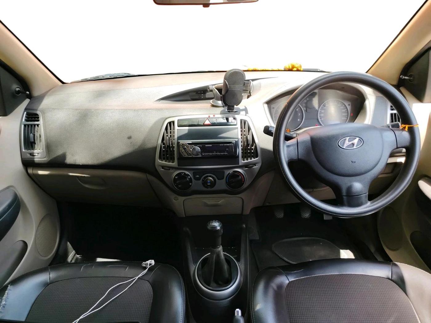2012 Hyundai i20 MAGNA 1.2, Petrol, Manual, 89,013 km, interior
