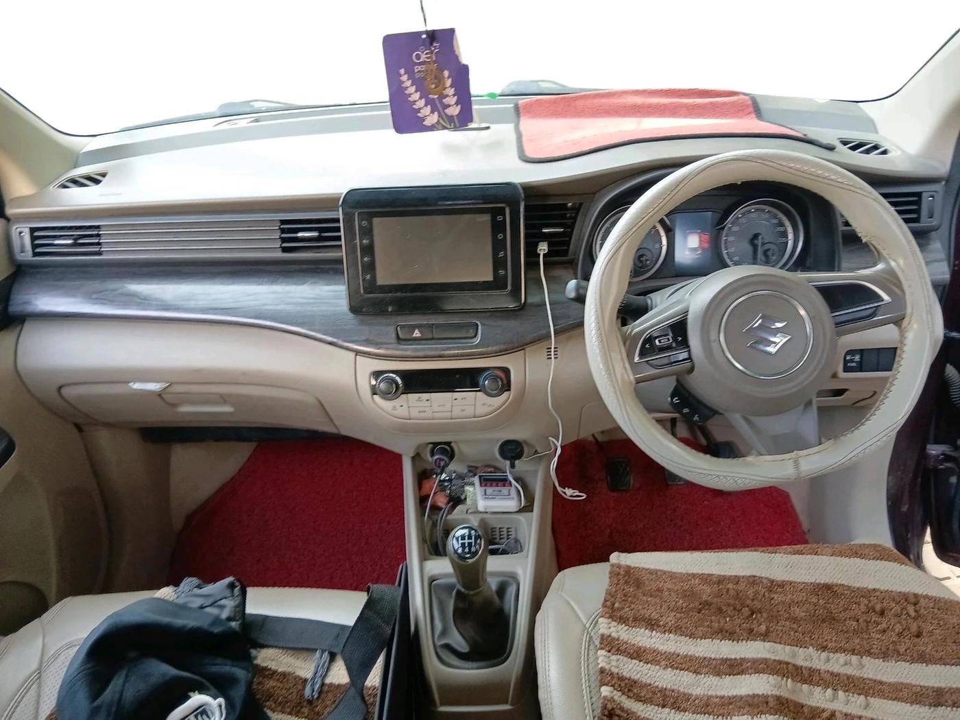 2022 Maruti Ertiga ZXI  CNG, CNG, Manual, 1,12,580 km, interior