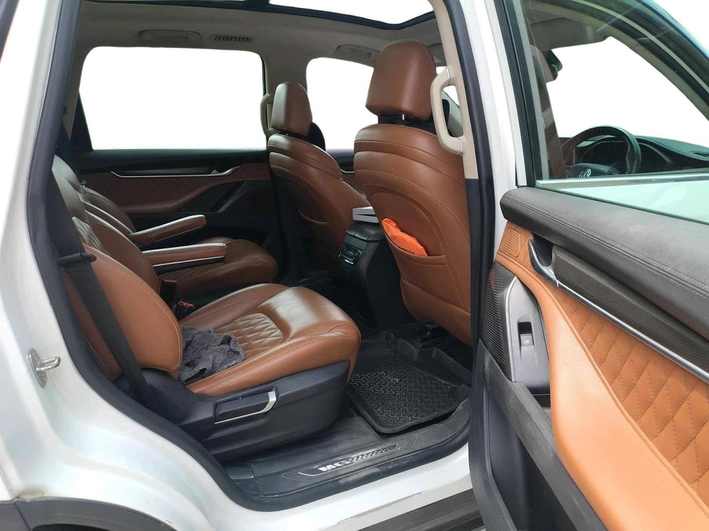 2021 MG GLOSTER SAVVY 6 STR 2.0 TWIN TURBO 4WD, Diesel, Automatic, 1,26,081 km, interior