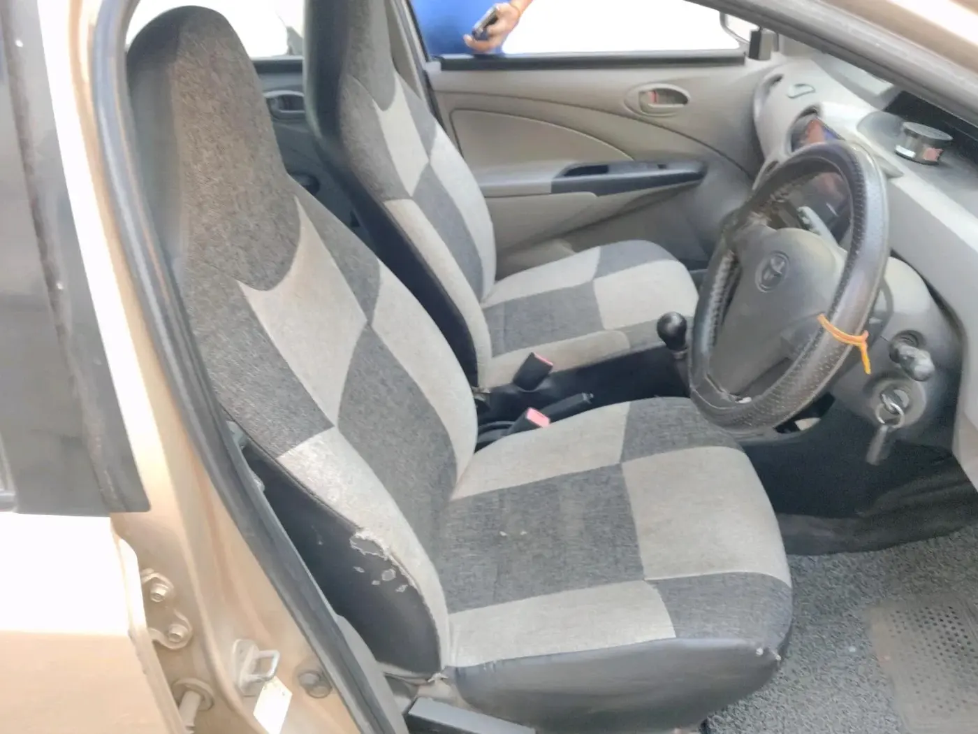 2011 Toyota Etios G, Petrol, Manual, 1,37,725 km, interior