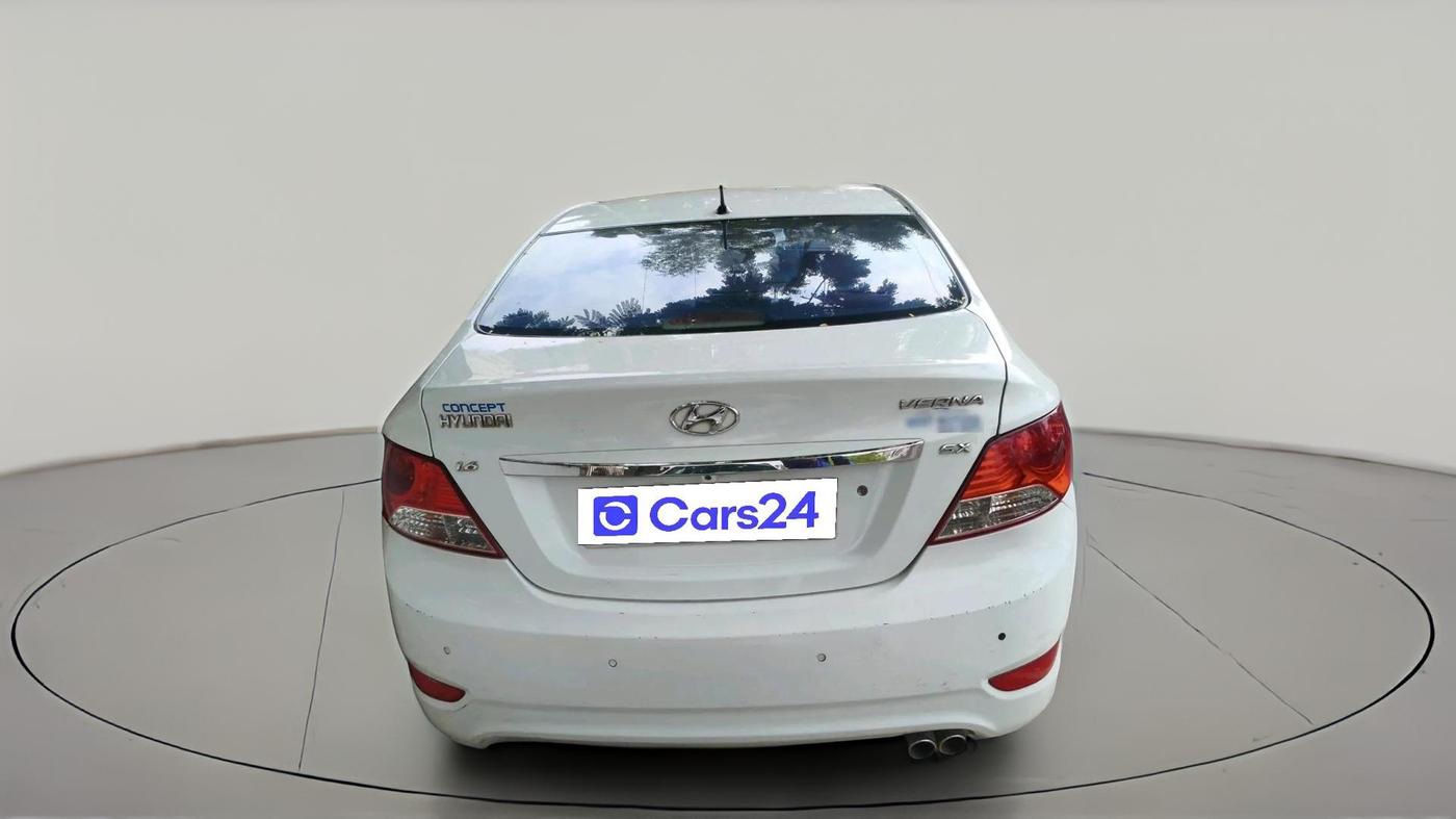 2011 Hyundai Verna FLUIDIC 1.6 VTVT SX, Petrol, Manual, 64,166 km, exterior