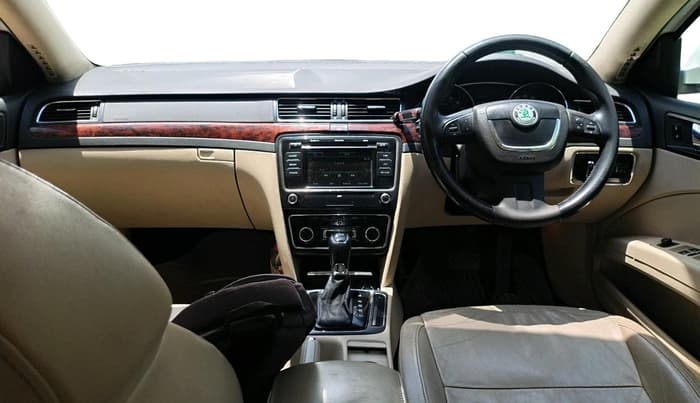 2013 Skoda Superb ELEGANCE 2.0 TDI CR AT, Diesel, Automatic, 89,262 km, interior