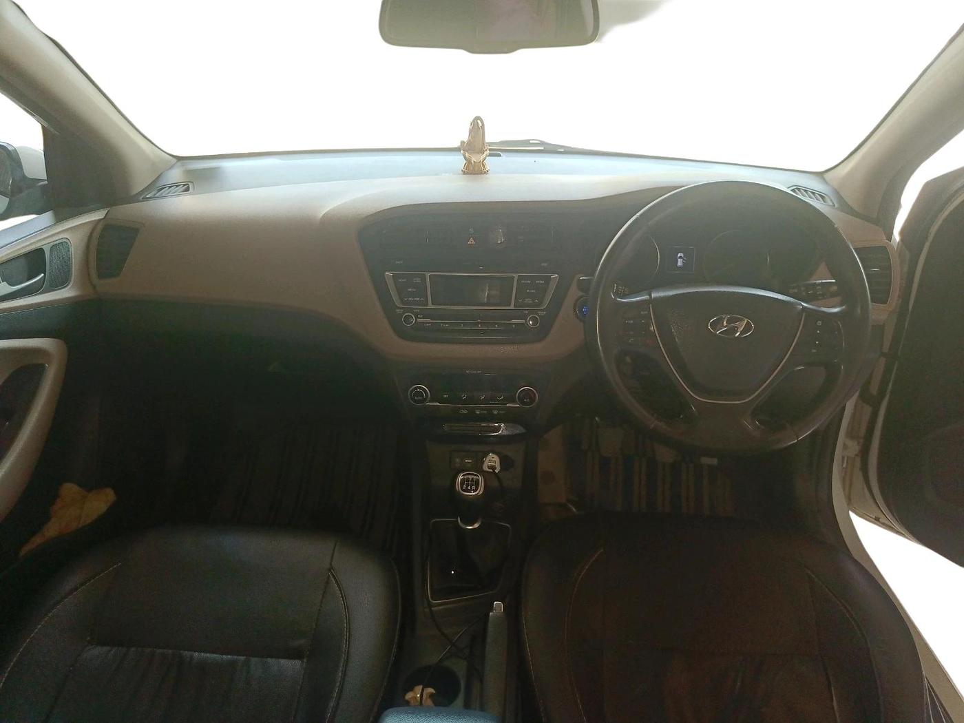 2016 Hyundai Elite i20 ASTA 1.2, CNG, Manual, 92,210 km, interior