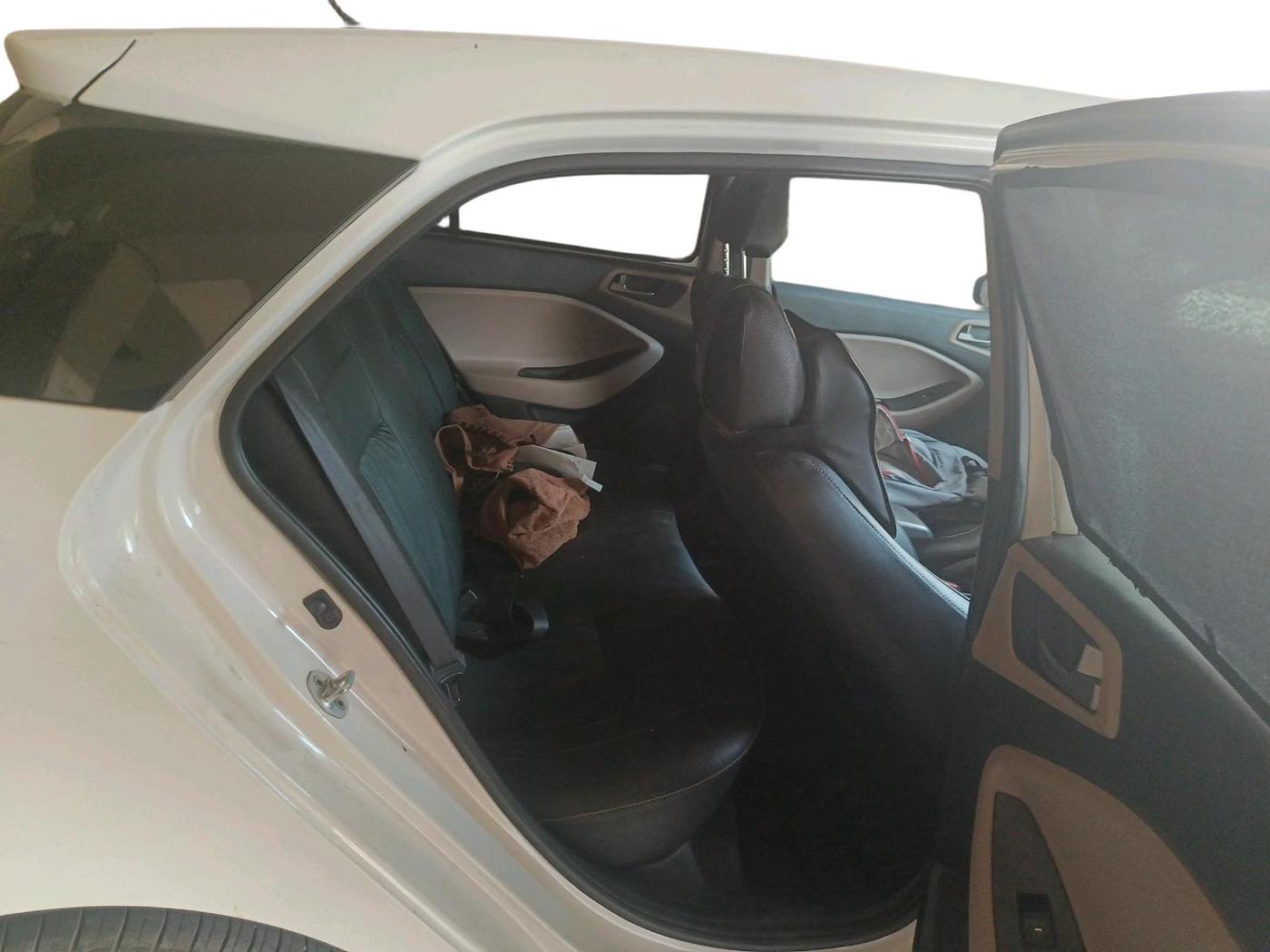 2016 Hyundai Elite i20 ASTA 1.2, CNG, Manual, 92,210 km, interior
