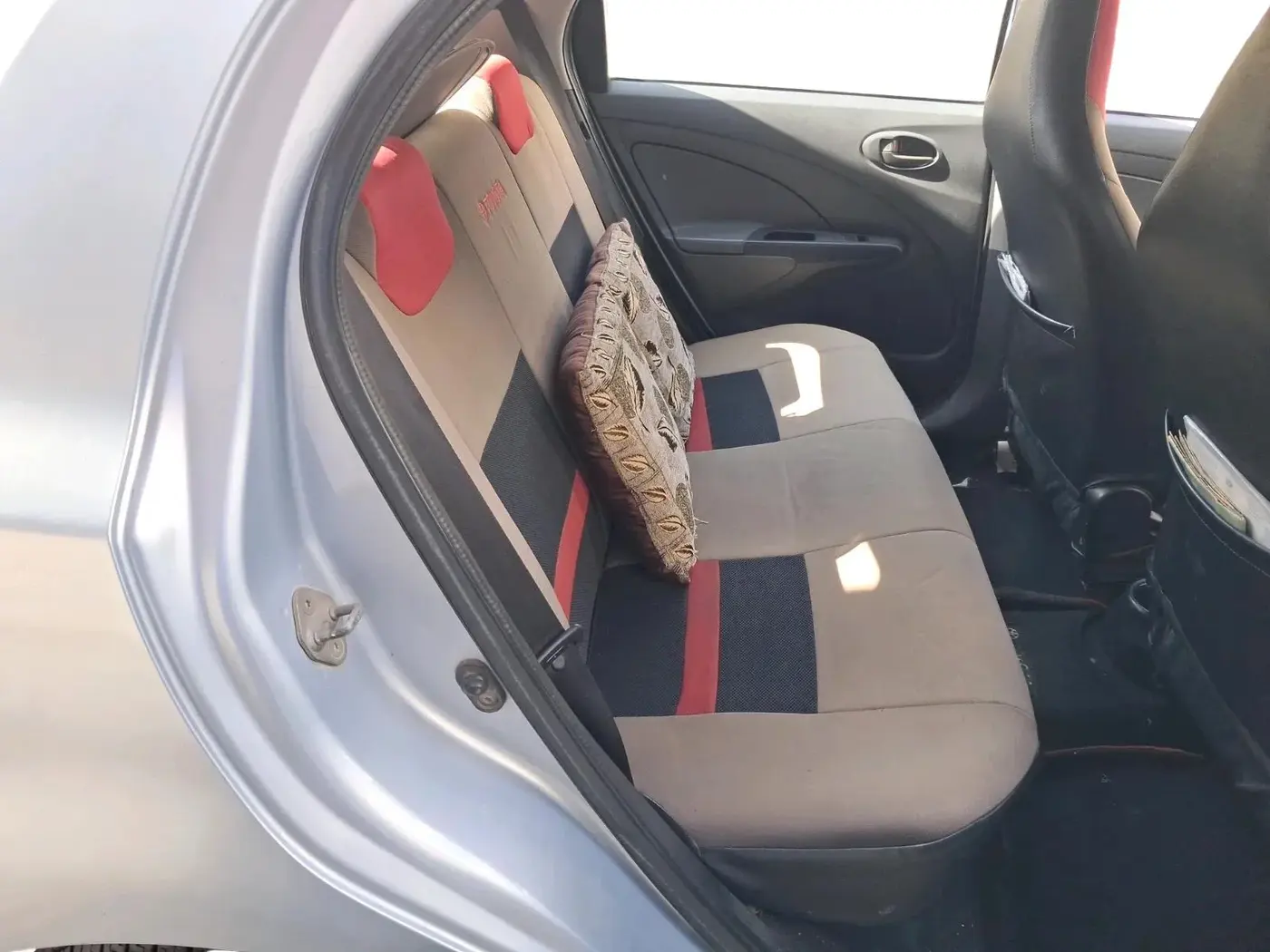 2012 Toyota Etios Liva G, CNG, Manual, 1,45,502 km, interior