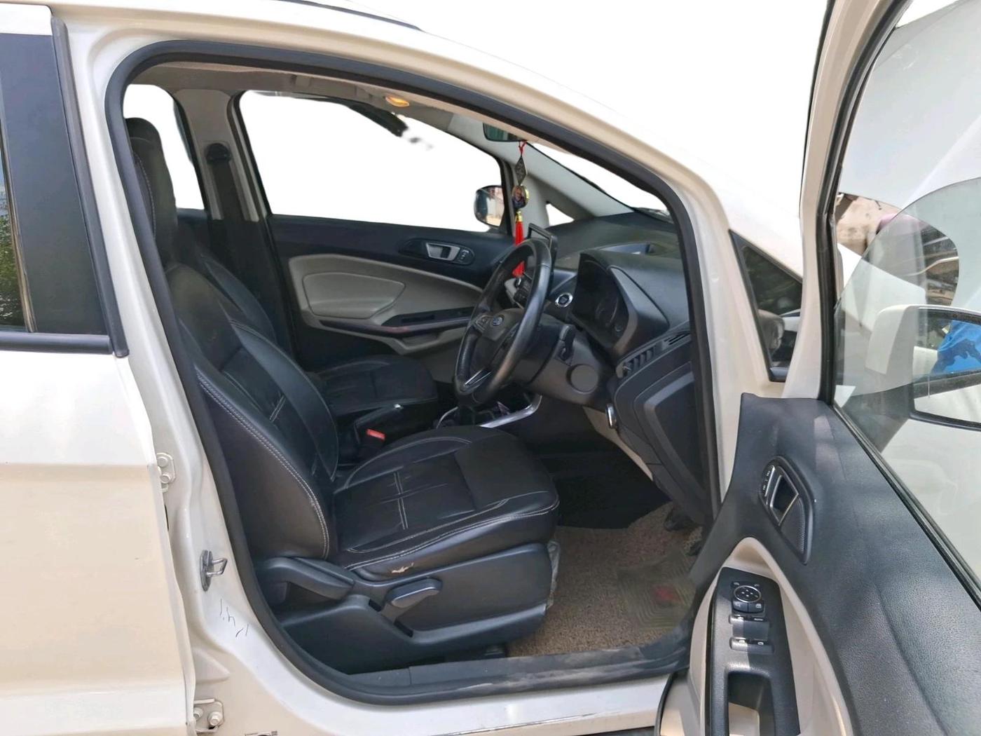 2019 Ford Ecosport TITANIUM 1.5L DIESEL, Diesel, Manual, 95,138 km, interior