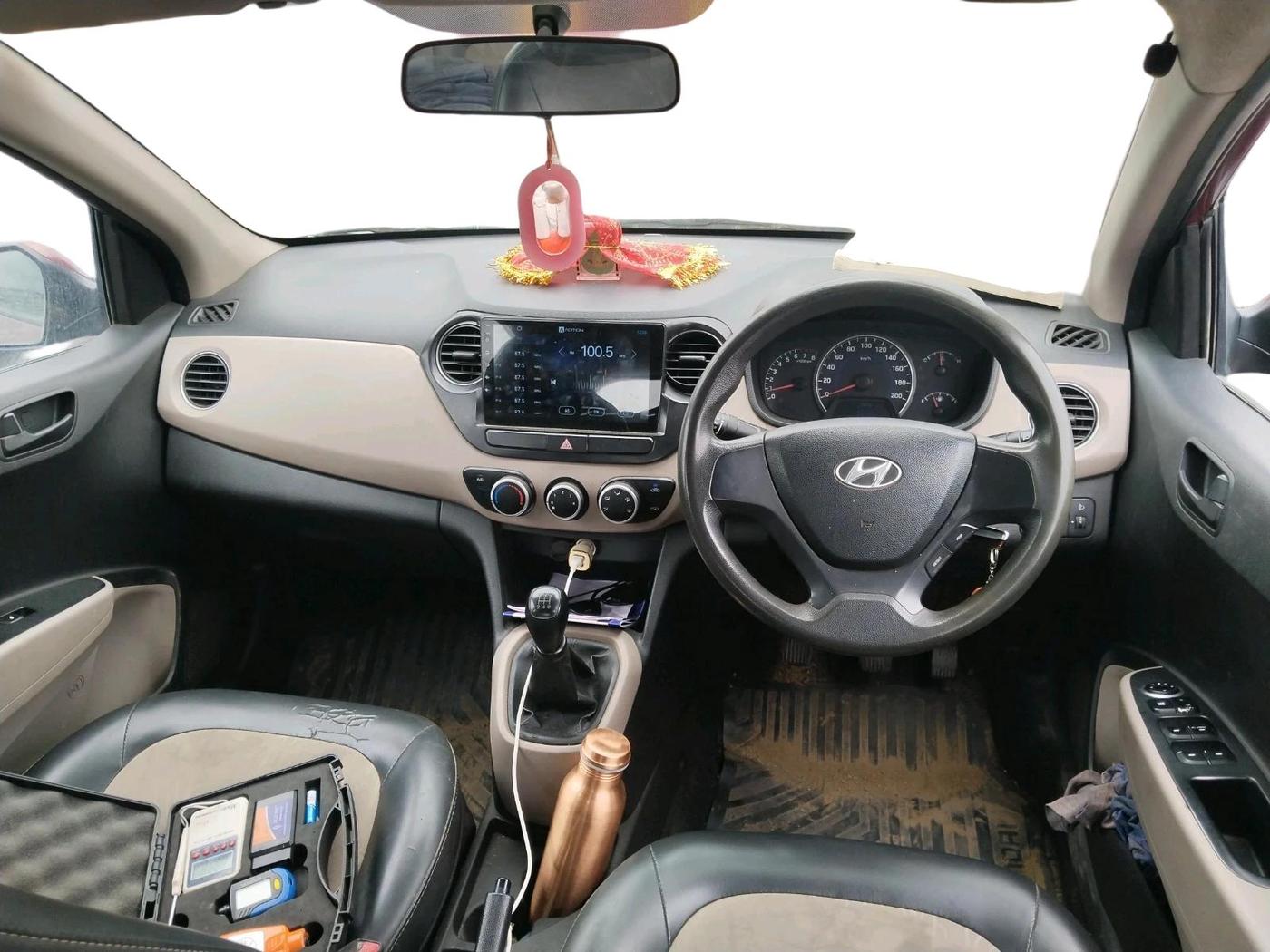 2014 Hyundai Grand i10 MAGNA 1.2 KAPPA VTVT, Petrol, Manual, 1,32,554 km, interior