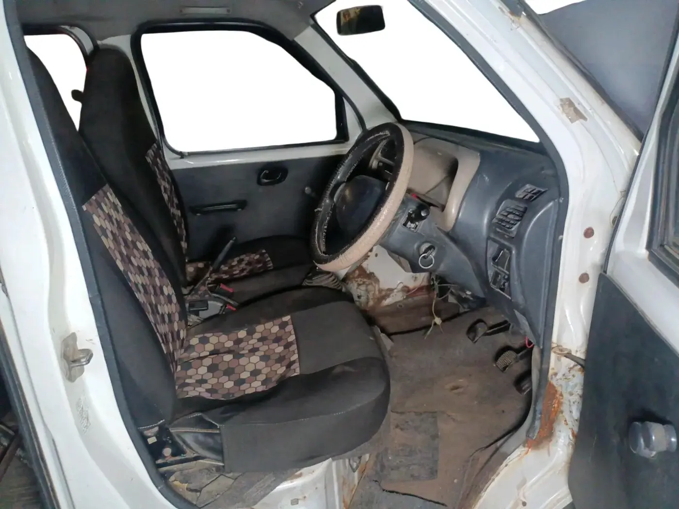 2012 Maruti Eeco 5 STR WITH A/C+HTR, Petrol, Manual, 1,64,477 km, interior