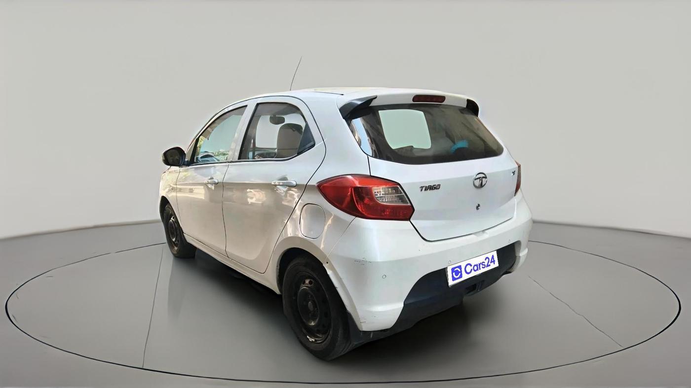 2017 Tata Tiago XT PETROL, CNG, Manual, 1,04,555 km, exterior