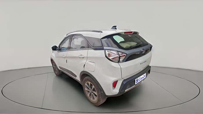 2020 Tata NEXON XZA PLUS (O) DIESEL, Diesel, Automatic, 1,52,602 km, exterior