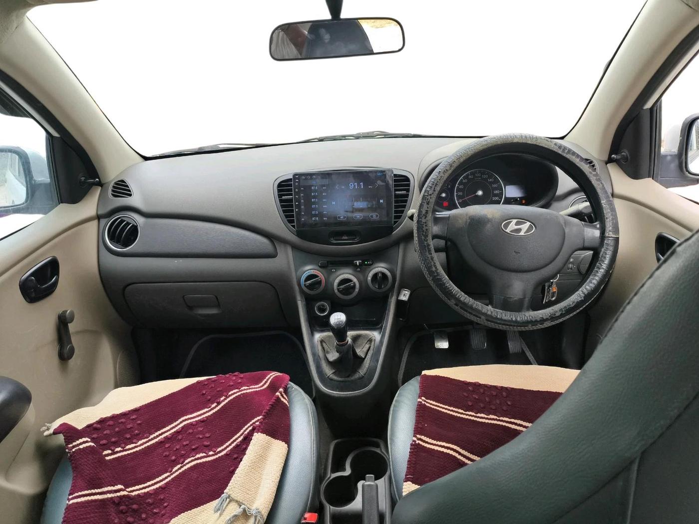 2014 Hyundai i10 D LITE 1.1, CNG, Manual, 1,02,495 km, interior