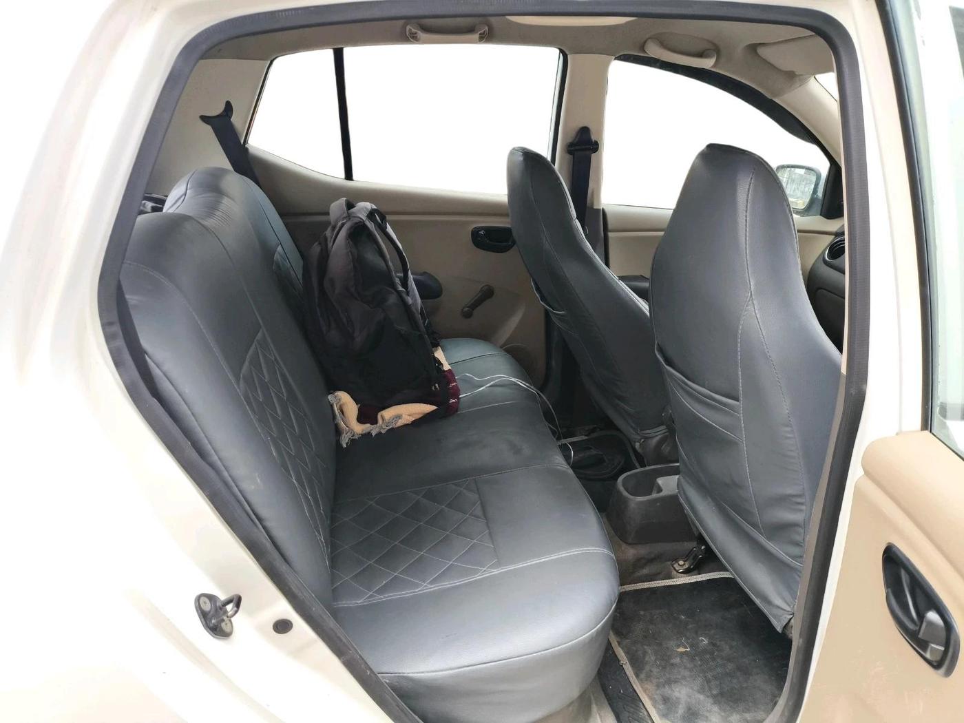 2014 Hyundai i10 D LITE 1.1, CNG, Manual, 1,02,495 km, interior