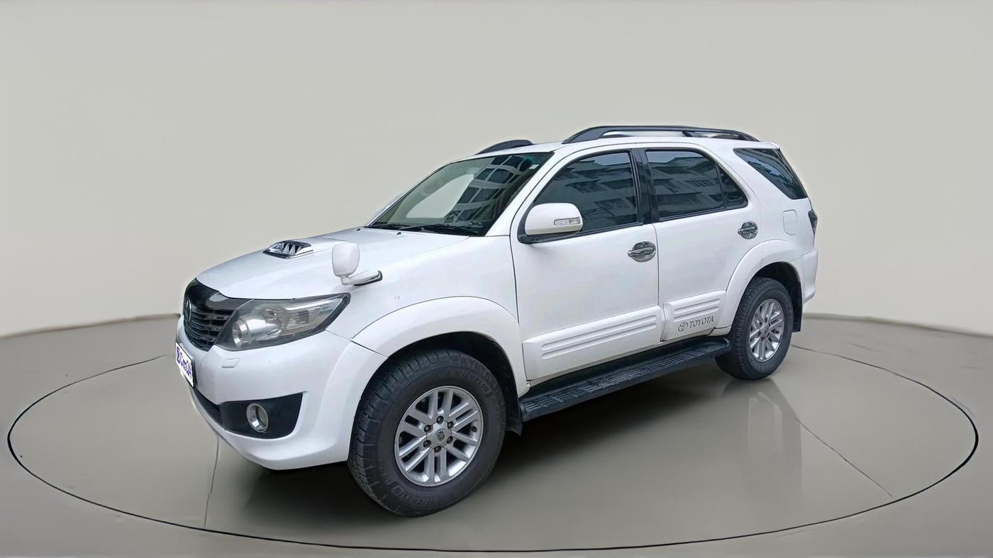 2012 Toyota Fortuner 3.0 4X2 MT, Diesel, Manual, 88,888 km, exterior