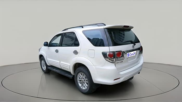 2012 Toyota Fortuner 3.0 4X2 MT, Diesel, Manual, 88,888 km, exterior