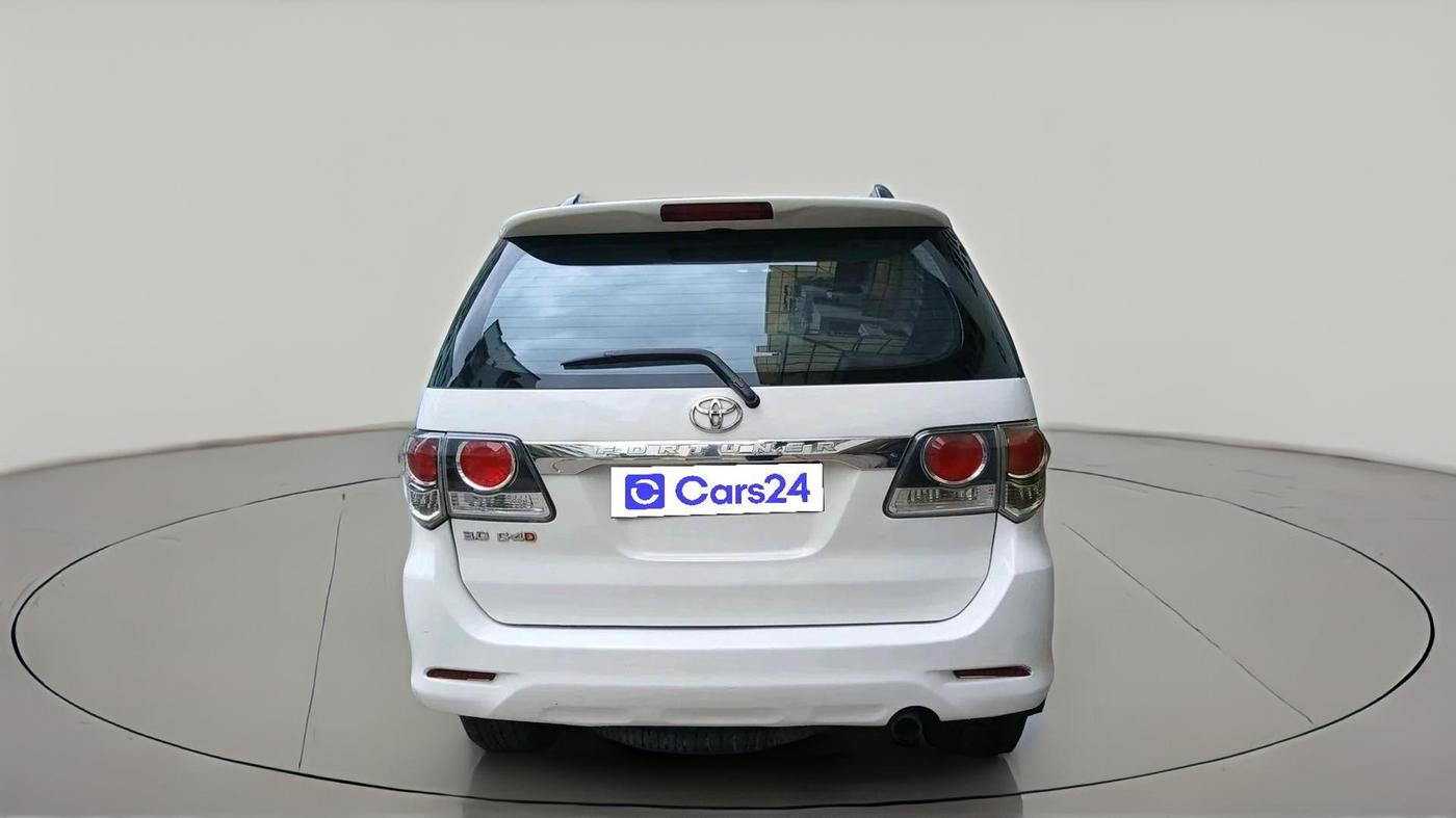 2012 Toyota Fortuner 3.0 4X2 MT, Diesel, Manual, 88,888 km, exterior