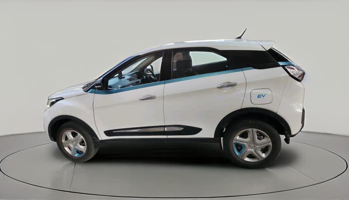2022 Tata NEXON EV XM, Electric, Automatic, 88,787 km, exterior