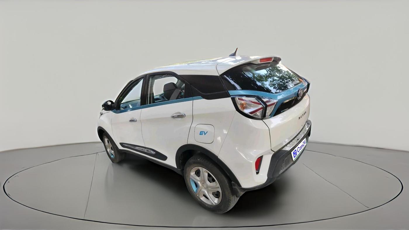 2022 Tata NEXON EV XM, Electric, Automatic, 88,787 km, exterior
