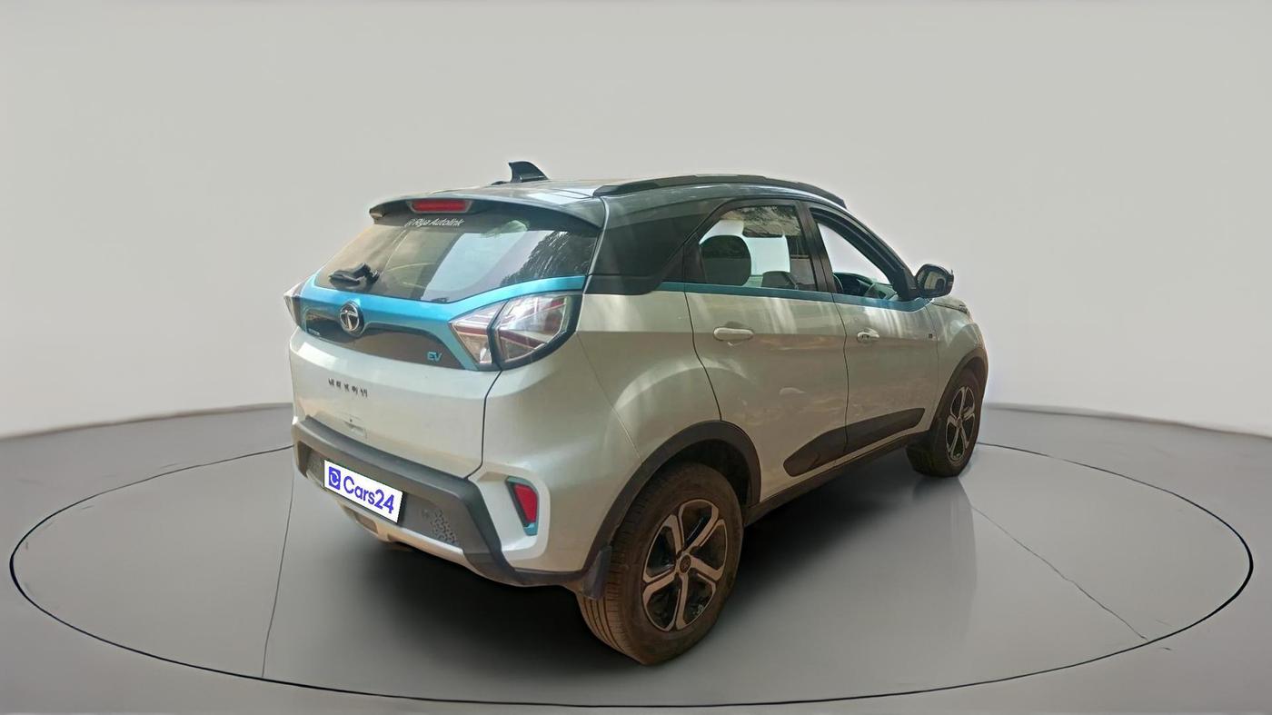 2022 Tata NEXON EV XZ PLUS, Electric, Automatic, 1,26,793 km, exterior