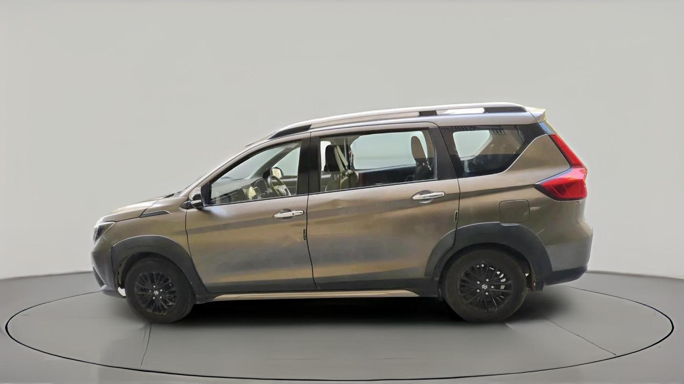 2021 Maruti XL6 ALPHA AT, CNG, Automatic, 1,60,603 km, exterior