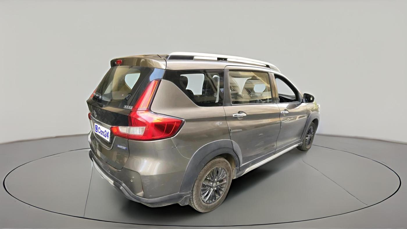2021 Maruti XL6 ALPHA AT, CNG, Automatic, 1,60,603 km, exterior