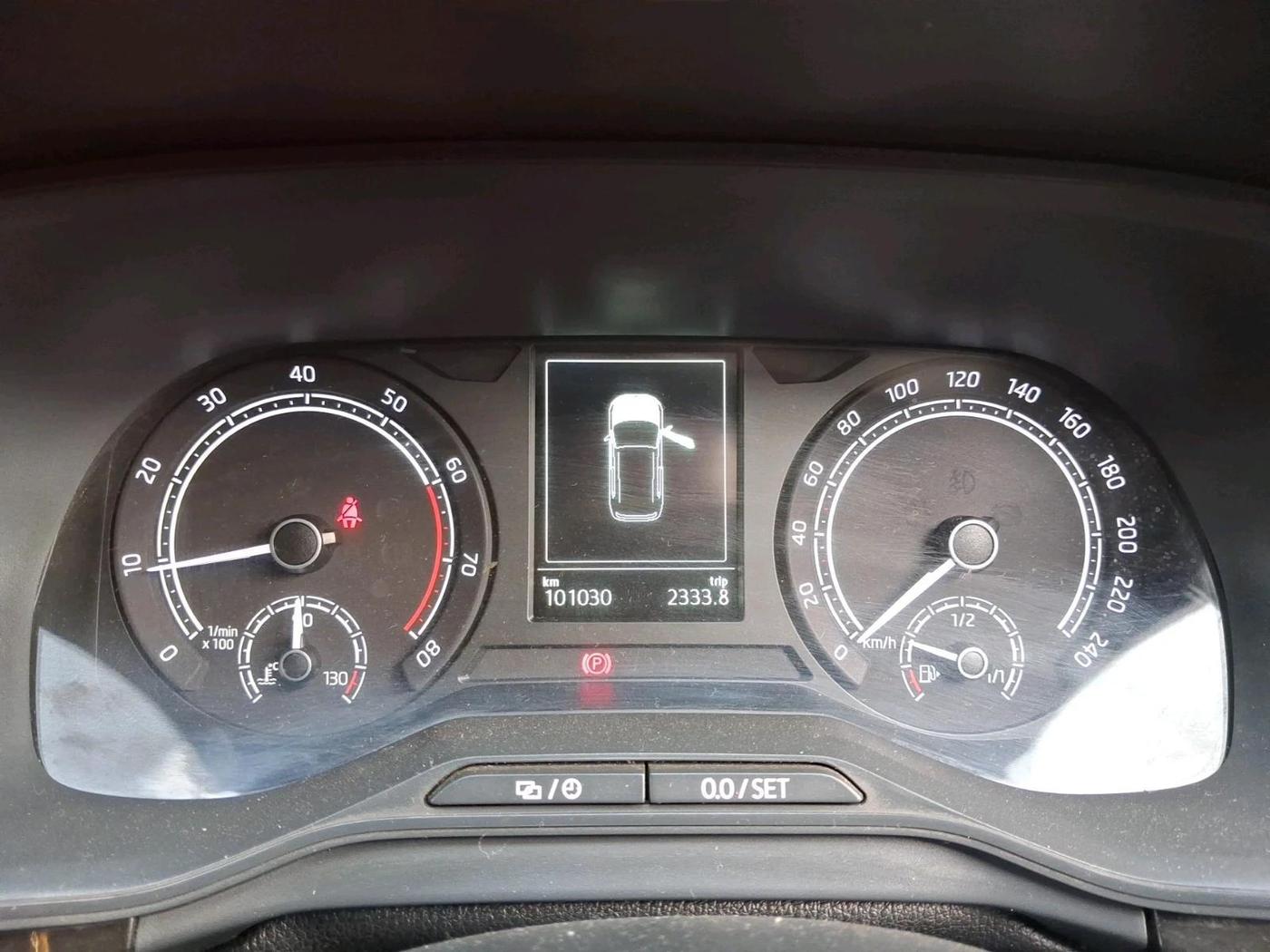 2021 Skoda KUSHAQ STYLE 1.5L TSI MT, Petrol, Manual, 1,01,030 km, interior