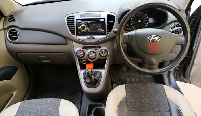 2013 Hyundai i10 MAGNA 1.1, Petrol, Manual, 66,023 km, interior