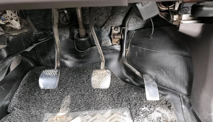 2011 Maruti Zen Estilo LXI, CNG, Manual, 1,64,767 km, interior