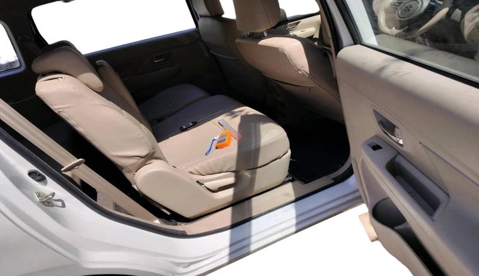 2023 Maruti Ertiga ZXI (O) CNG, CNG, Manual, 14,846 km, interior