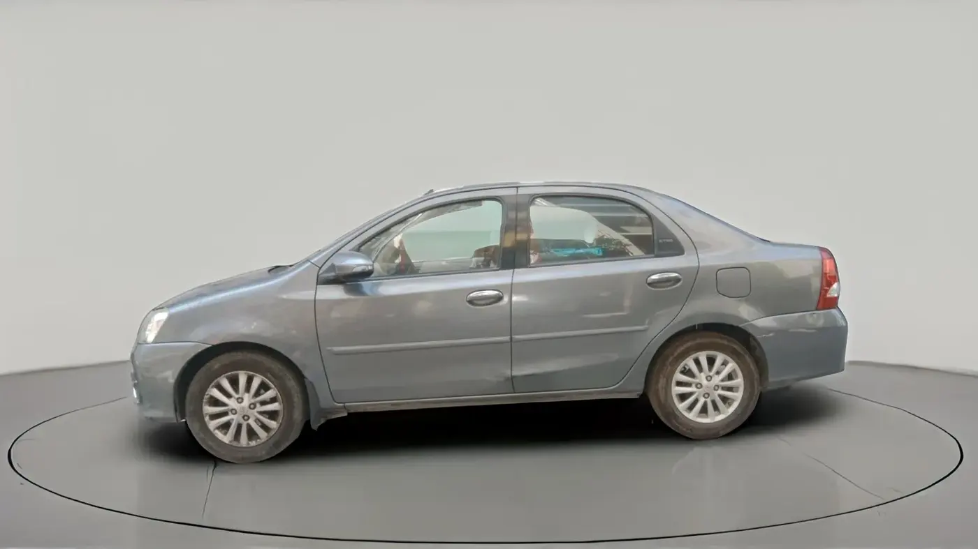2017 Toyota Etios VXD PLATINUM, Diesel, Manual, 1,10,076 km, exterior