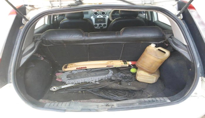 2011 Ford Figo ZXI 1.4 DIESEL, Diesel, Manual, 1,12,194 km, exterior