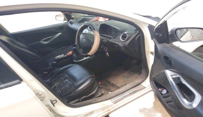 2011 Ford Figo ZXI 1.4 DIESEL, Diesel, Manual, 1,12,194 km, interior