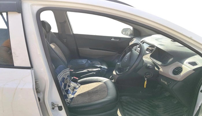 2019 Hyundai Grand i10 SPORTZ 1.2 KAPPA VTVT, Petrol, Manual, 1,09,622 km, interior
