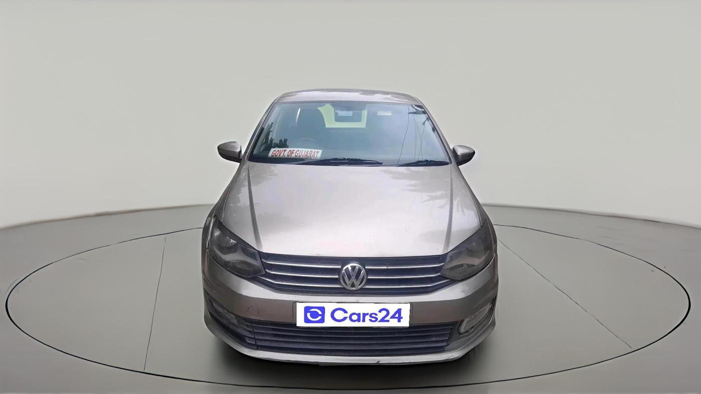 2015 Volkswagen Vento COMFORTLINE 1.5 AT, Diesel, Automatic, 1,15,890 km, exterior
