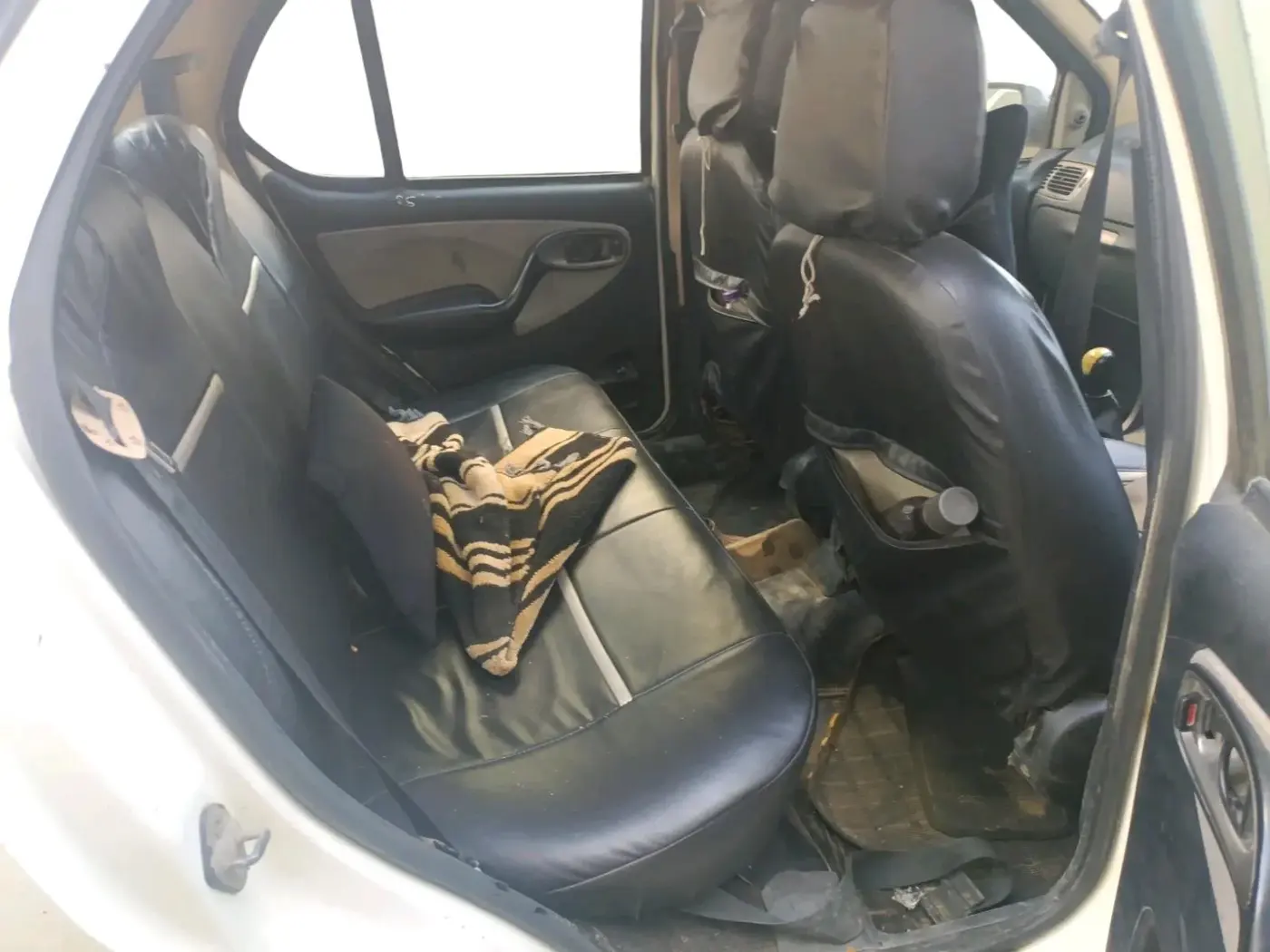 2014 Tata Indigo ECS LX TDI, Diesel, Manual, 1,33,110 km, interior