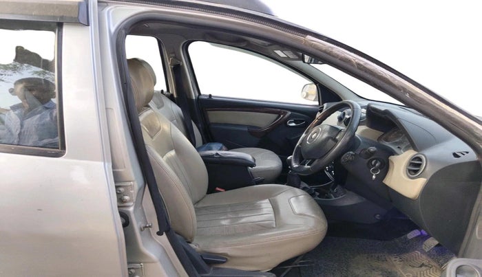 2012 Renault Duster 110 PS RXZ DIESEL, Diesel, Manual, 1,07,891 km, interior